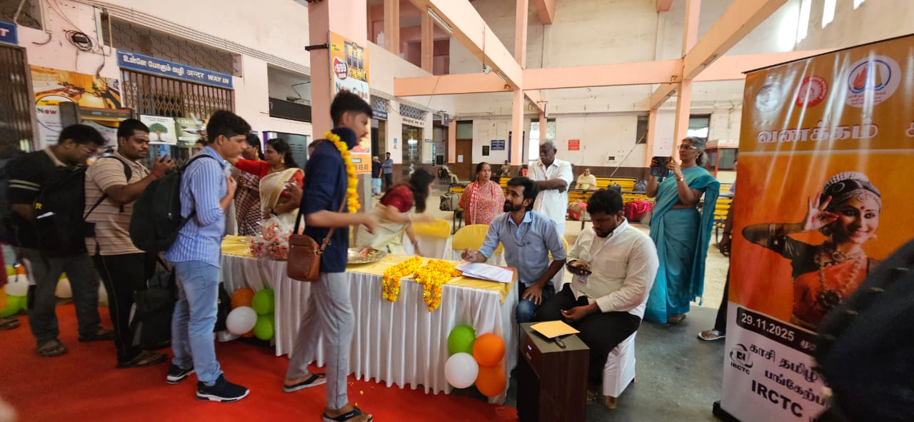 Kashi Tamil Sangamam 4.0 Students Departure